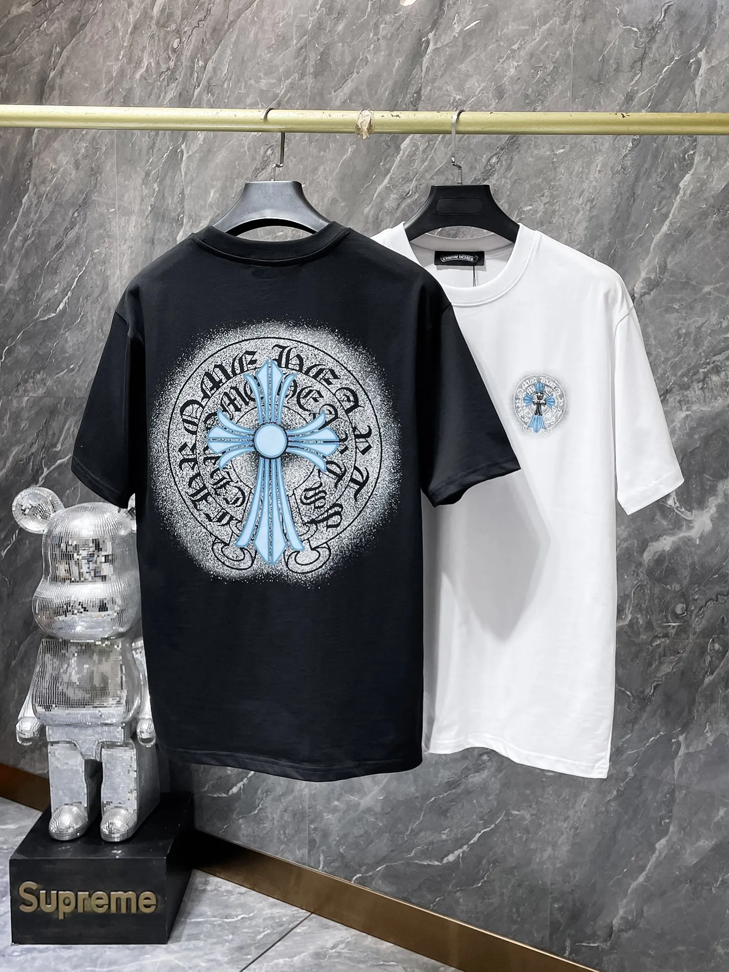 P146 New Chrome Hearts 25ss high-end version for summer! ! High-weight, environmentally friendly and high-quality top-quality fabrics 280g Crota Contrast Color Hand-stitched Button Short Sleeves Counter Synchronization 1:1 Replica Version Recommended Color: Black White Size: S, M, L, XL